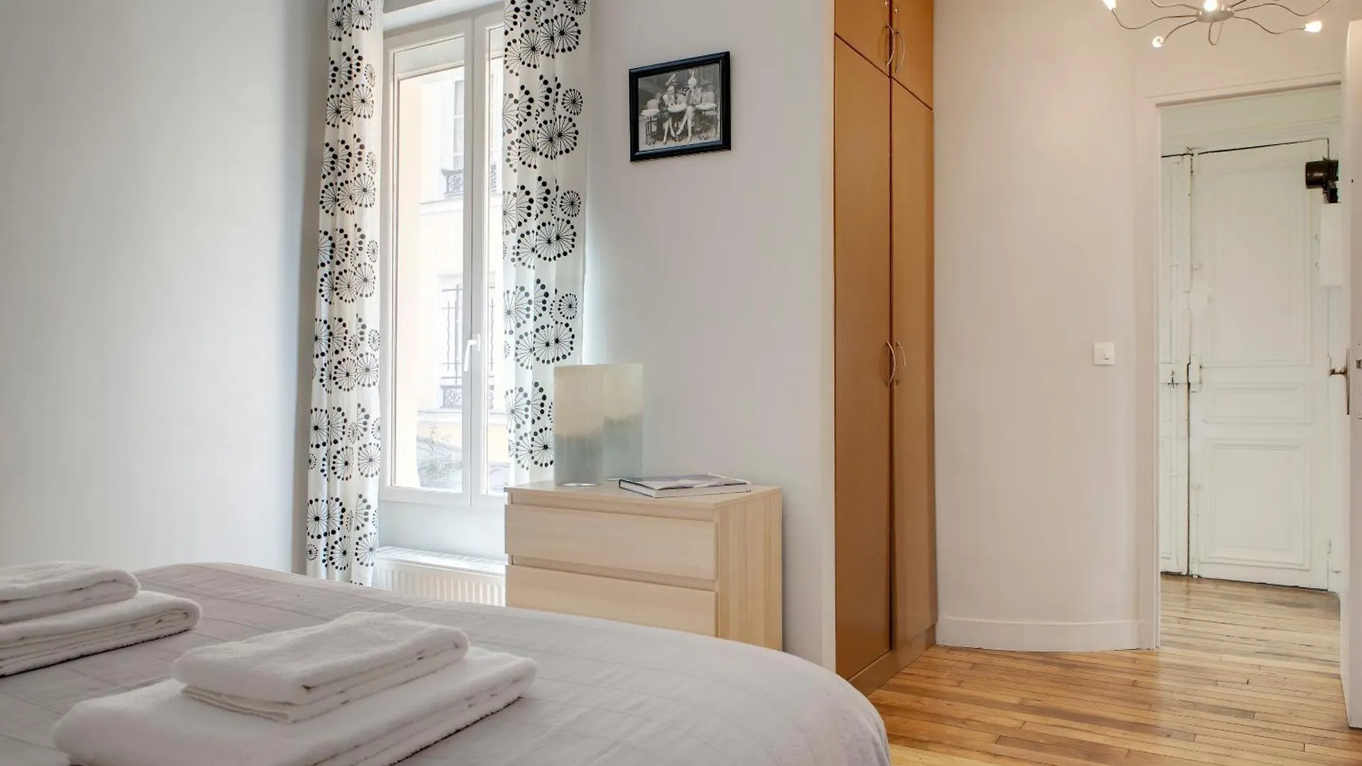 Beauregard Design Residence Paris Apartment